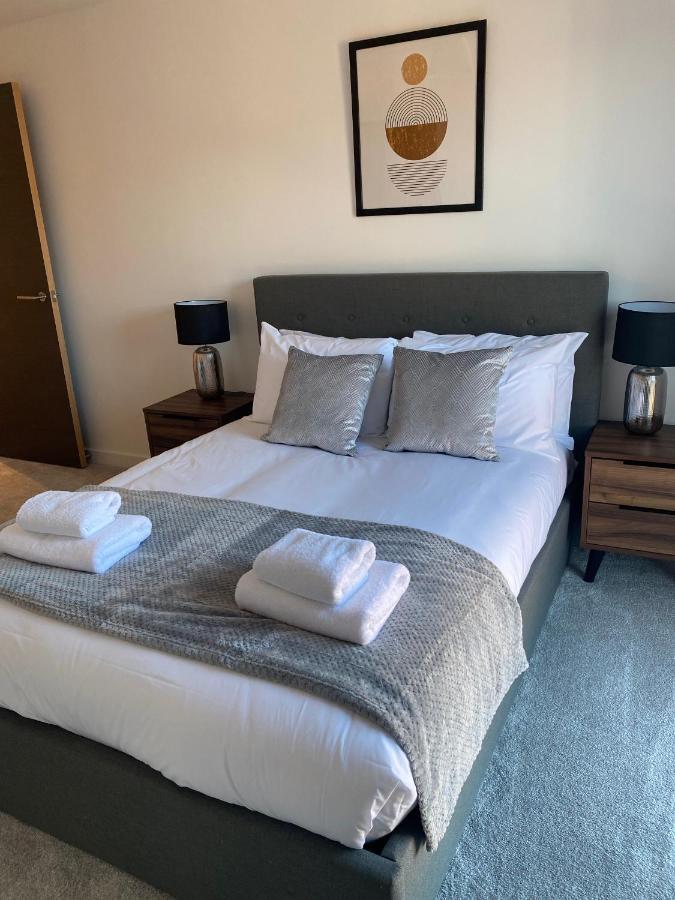 Apartamento Icona - Spacious Brand New In Centre! York